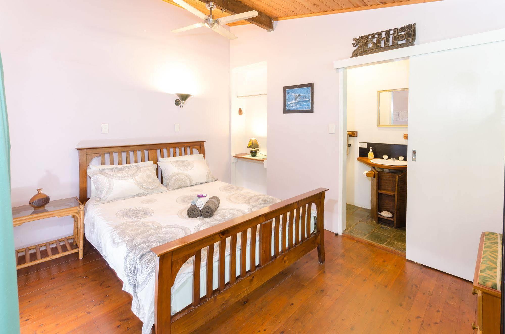 Epiphyte B & B Cow Bay Bagian luar foto